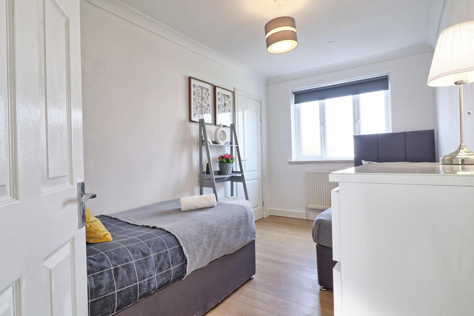 Apartment Lavish - Small-med Dog Ok